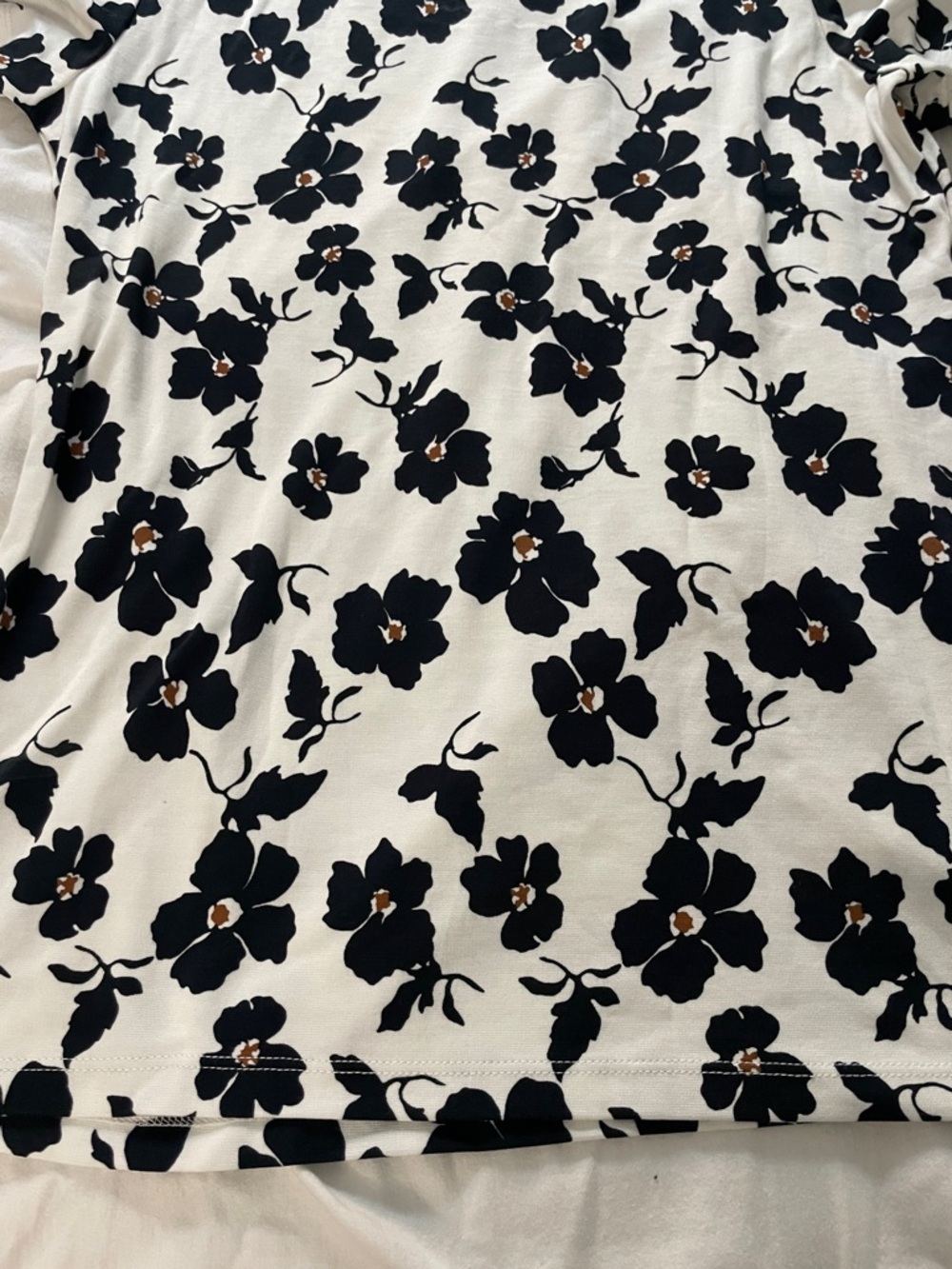 Ann Taylor Black Floral Scoop Neck Tee Shirt - Picture 4 of 6